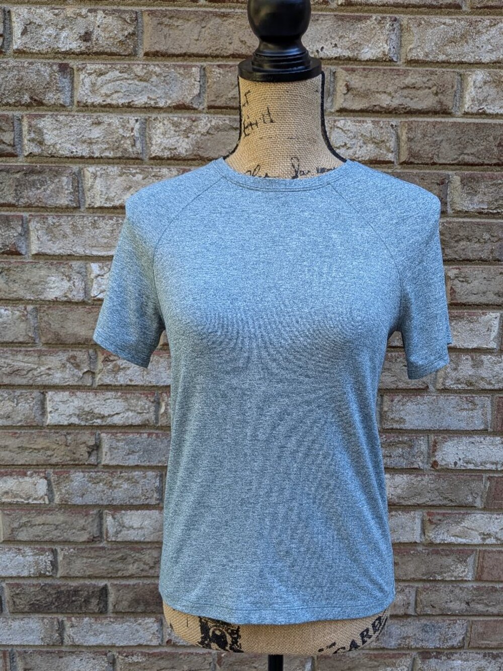 ⭐ Lululemon License to Train Heathered Green Classic-Fit Shirt